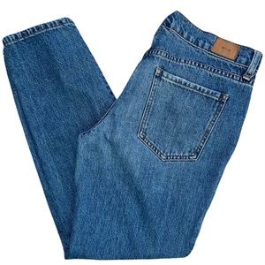 BDG HIGH WAISTED BAGGY JEANS IN RETRO MEDIUM DARK WASH EUC